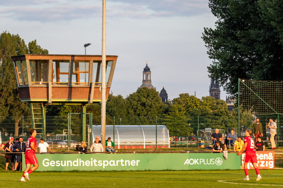 SG Dynamo Dresden II – SV Lichtenberg 47 – Bild 11