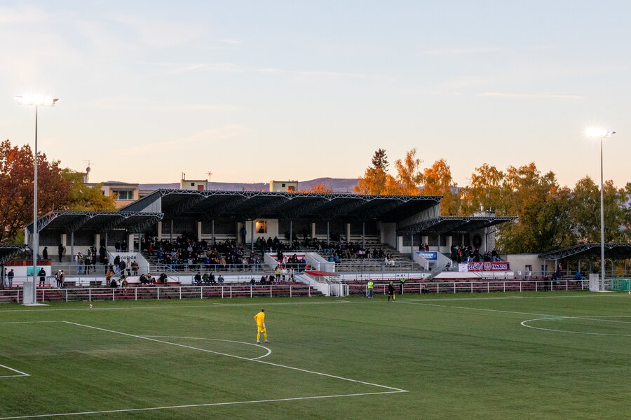 FC Slavia Karlovy Vary – FK Ostrov – Bild 6