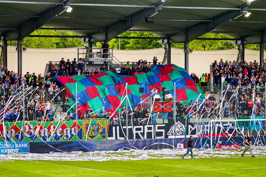 Miedź Legnica – Ruch Chorzów – Bild 44