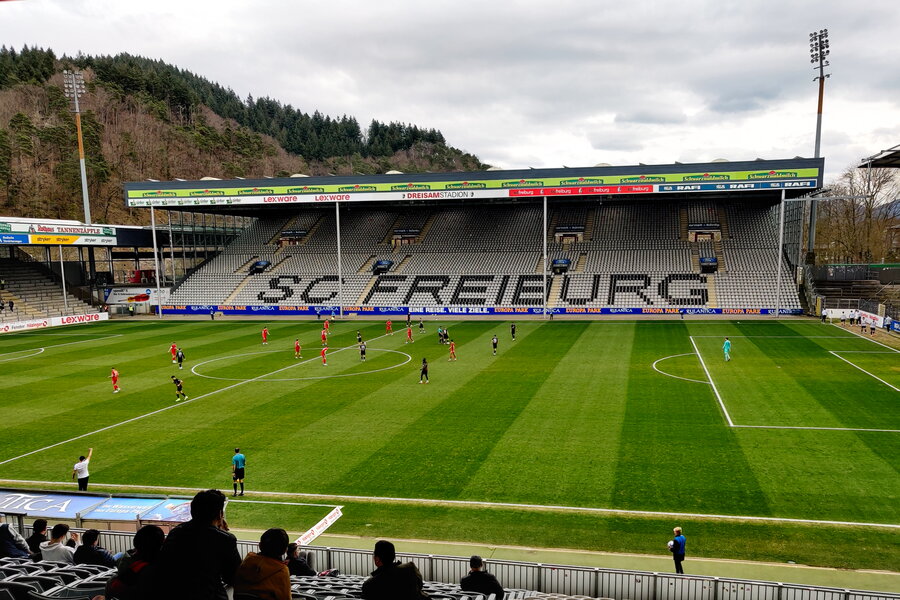 SC Freiburg II – Eintracht Frankfurt II – Bild 6