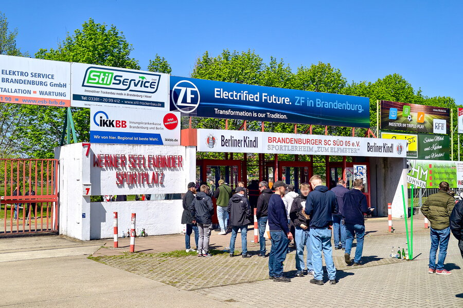 Brandenburger SC Süd 05 – BSG Stahl Brandenburg – Bild 6