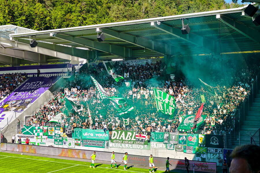 FC Erzgebirge Aue – BSG Chemie Leipzig – Bild 32