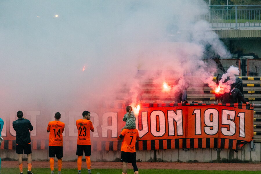 BSG Wismut Gera – SV 1879 Ehrenhain – Bild 11