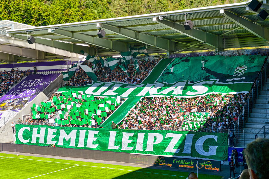 FC Erzgebirge Aue – BSG Chemie Leipzig – Bild 6
