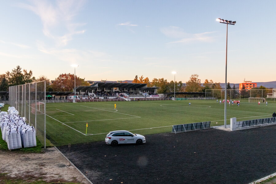 FC Slavia Karlovy Vary – FK Ostrov – Bild 5
