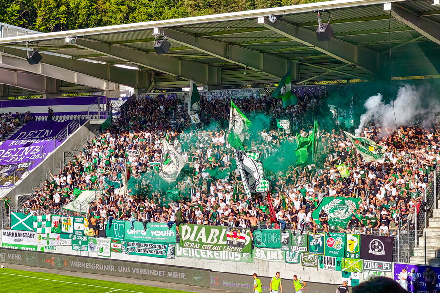 FC Erzgebirge Aue – BSG Chemie Leipzig – Bild 35