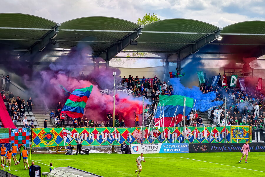 Miedź Legnica – Ruch Chorzów – Bild 20