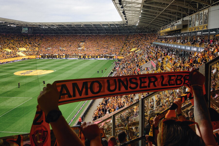 SG Dynamo Dresden – 1. FC Magdeburg – Bild 2