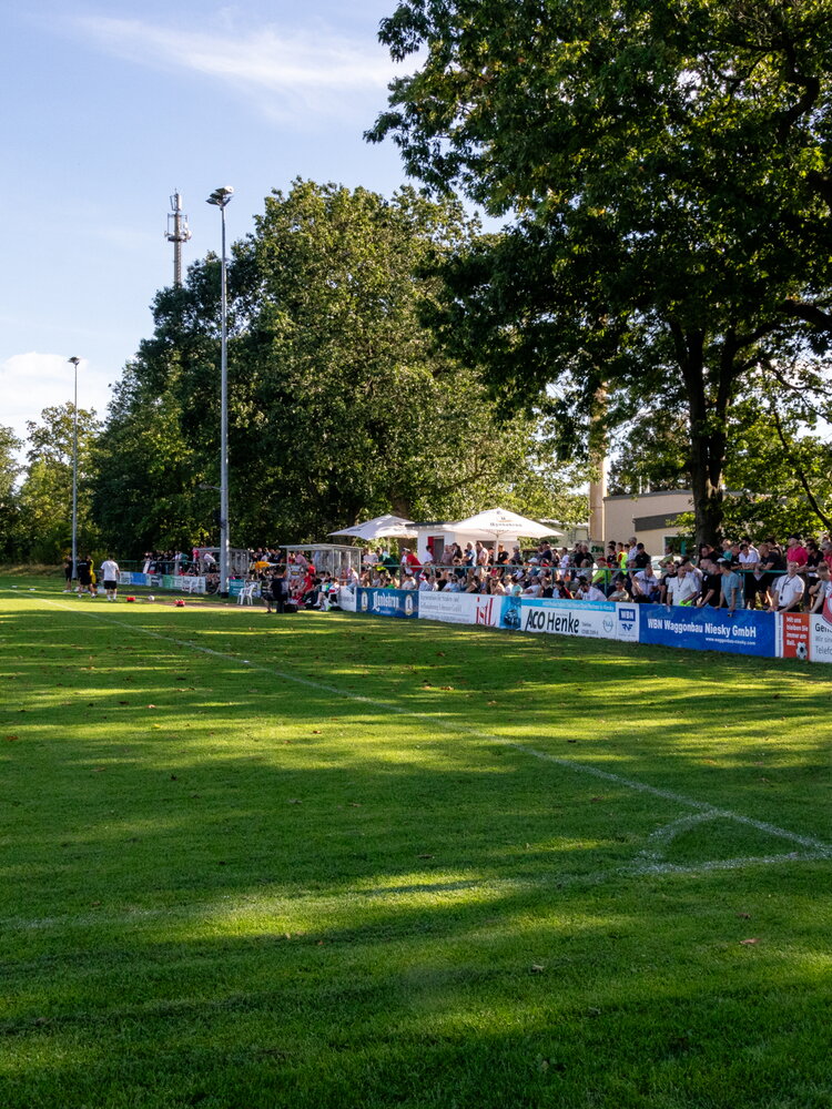 FV Eintracht 08 Niesky – NFV Gelb-Weiß Görlitz 09 – Bild 14