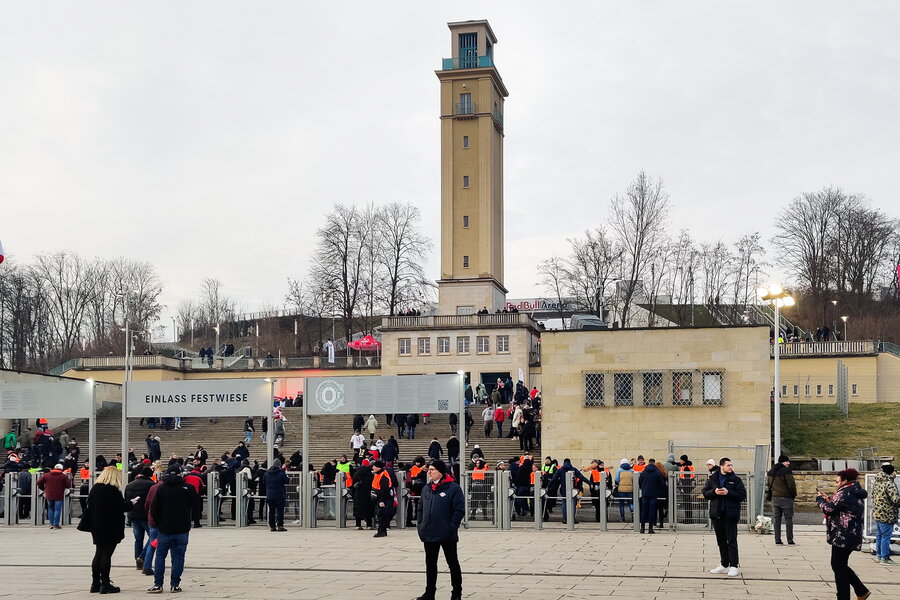 RB Leipzig – FC St. Pauli – Bild 2