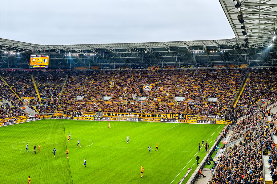 SG Dynamo Dresden – 1. FC Magdeburg – Bild 15