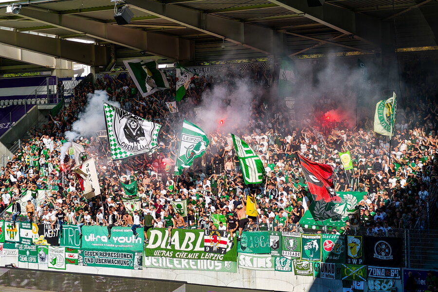 FC Erzgebirge Aue – BSG Chemie Leipzig – Bild 30