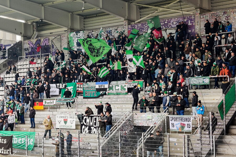 FC Erzgebirge Aue – 1. FC Schweinfurt 05 – Bild 11