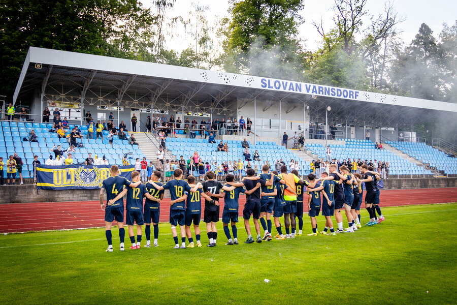 FK Varnsdorf – FC Hradec Králové B – Bild 8