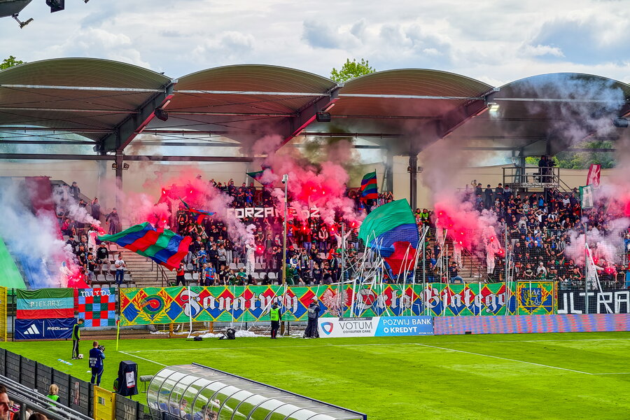 Miedź Legnica – Ruch Chorzów – Bild 5