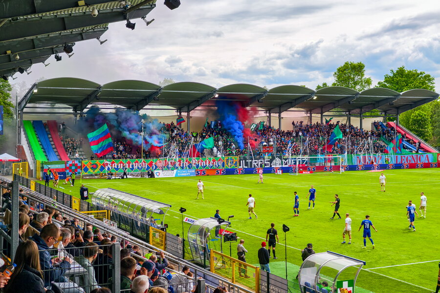 Miedź Legnica – Ruch Chorzów – Bild 37