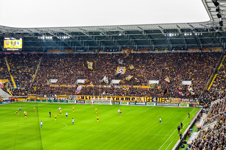 SG Dynamo Dresden – 1. FC Magdeburg – Bild 14