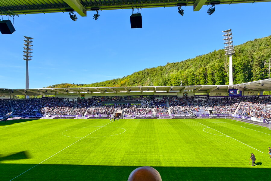FC Erzgebirge Aue – BSG Chemie Leipzig – Bild 24