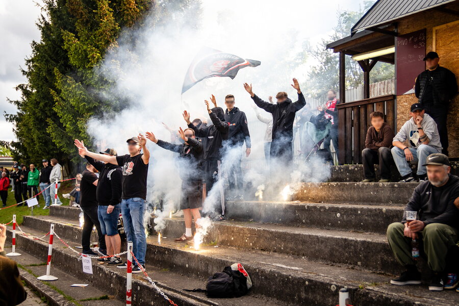 FK Ostrov – FC Slavia Karlovy Vary – Bild 15