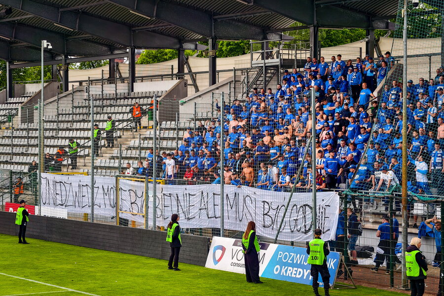 Miedź Legnica – Ruch Chorzów – Bild 35