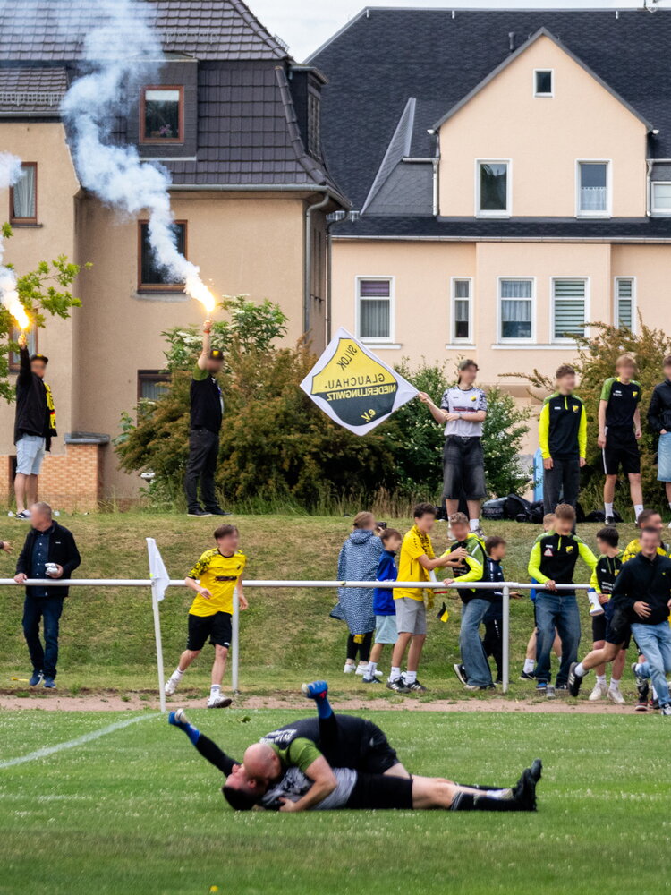 SV Lok Glauchau/Niederlungwitz – SG 48 Schönfels – Bild 13
