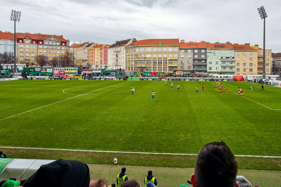 Bohemians Praha 1905 – FK Dukla Praha – Bild 2