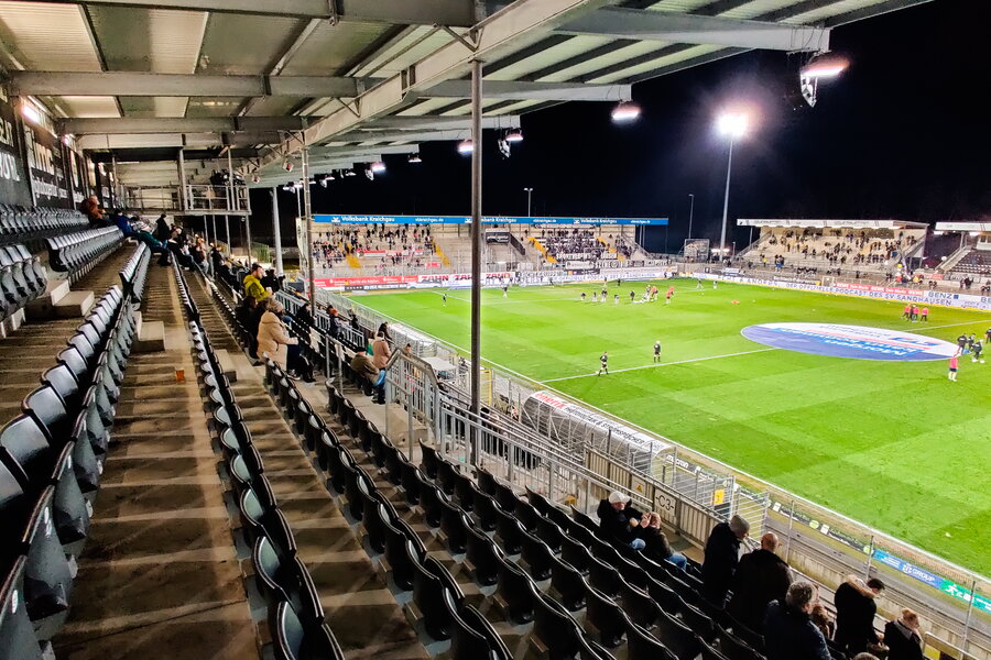 SV Sandhausen – SV Wehen Wiesbaden – Bild 3