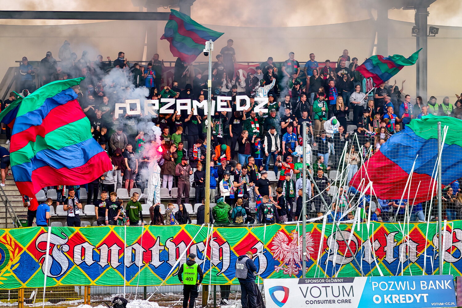 Miedź Legnica – Ruch Chorzów – Bild 9