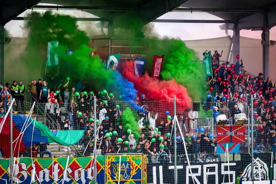Miedź Legnica – Ruch Chorzów – Bild 18