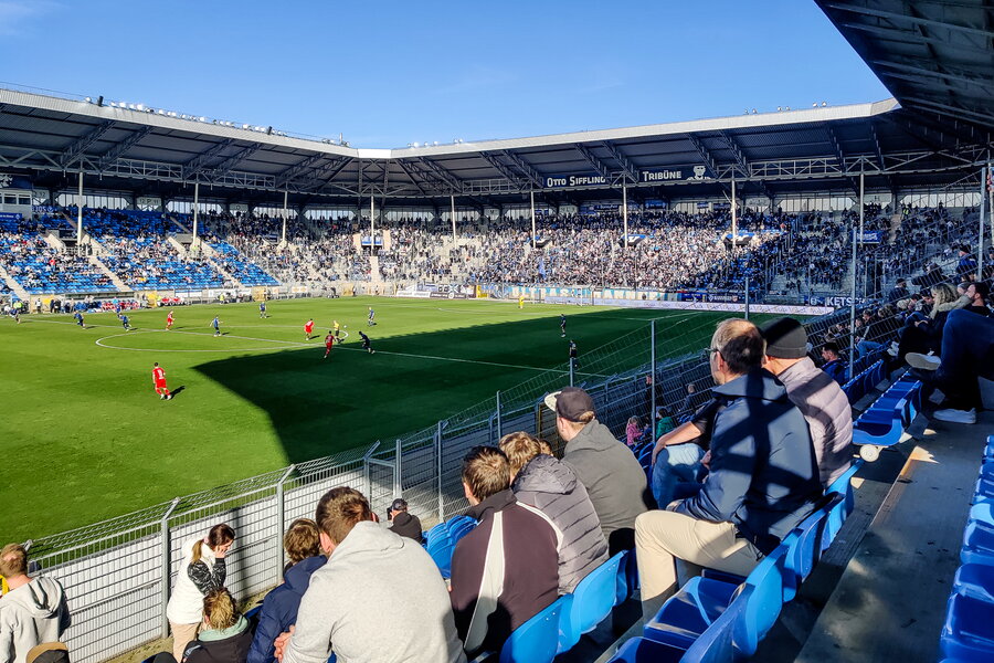 SV Waldhof Mannheim – SSV Jahn Regensburg – Bild 10