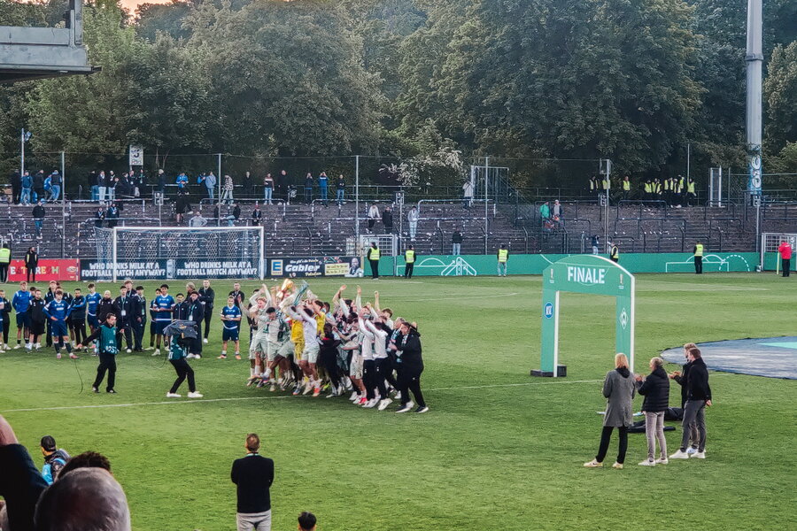 SV Werder Bremen U19 – Karlsruher SC U19 – Bild 16