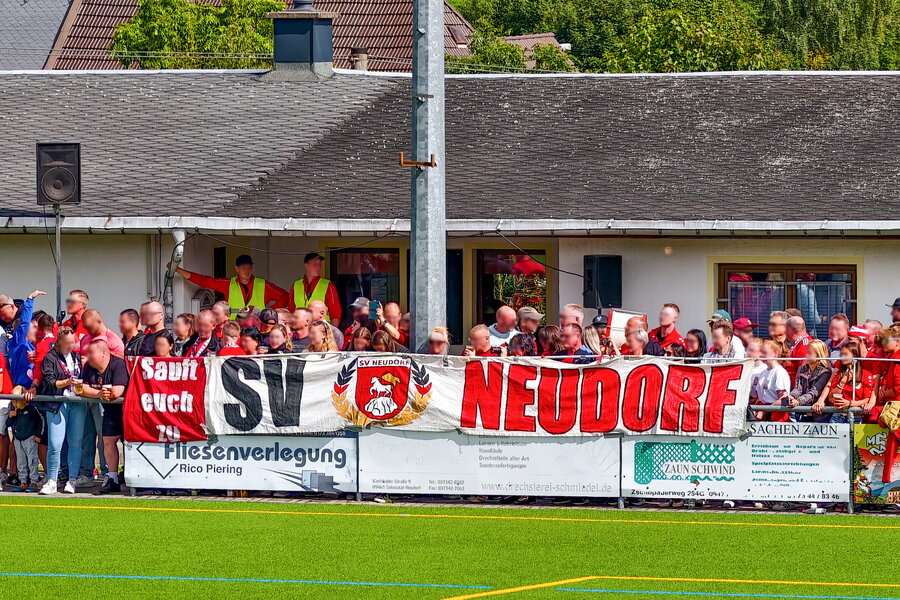 SV Neudorf – BSG Chemie Leipzig – Bild 4