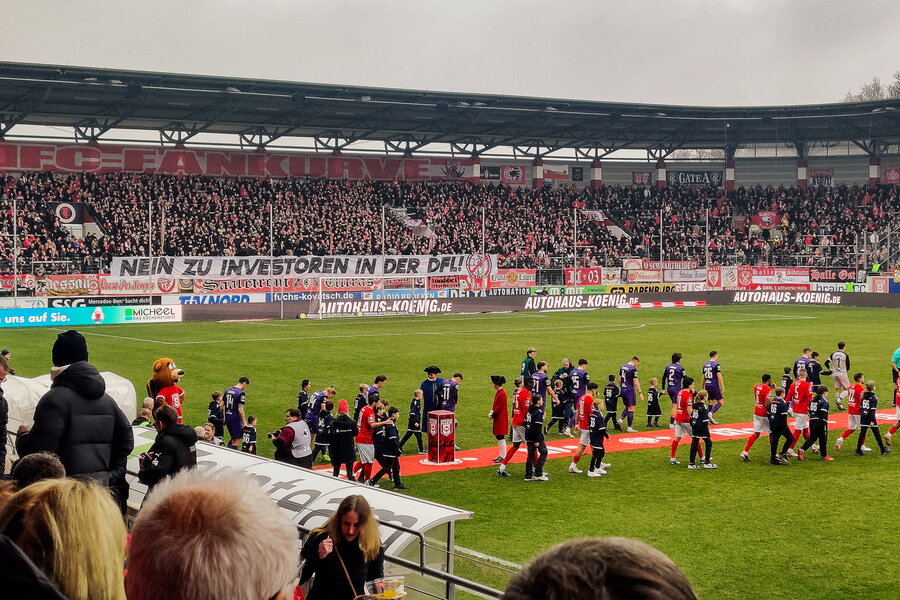 Hallescher FC – FC Erzgebirge Aue – Bild 5