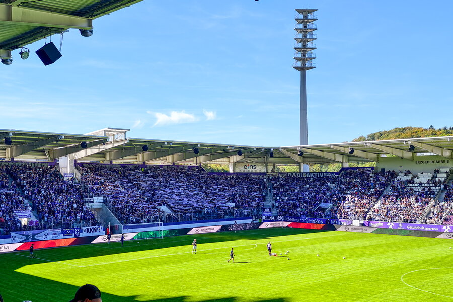 FC Erzgebirge Aue – BSG Chemie Leipzig – Bild 20