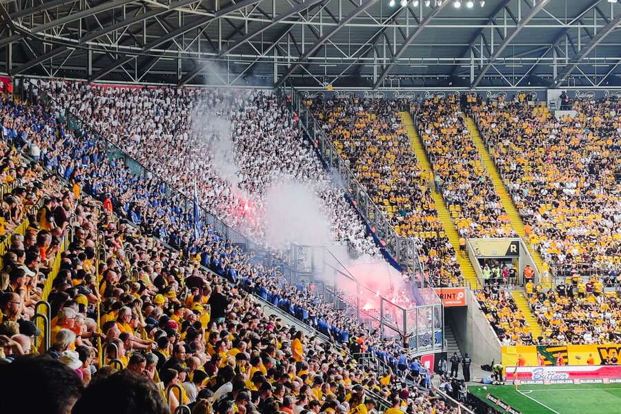 SG Dynamo Dresden – 1. FC Magdeburg – Bild 10