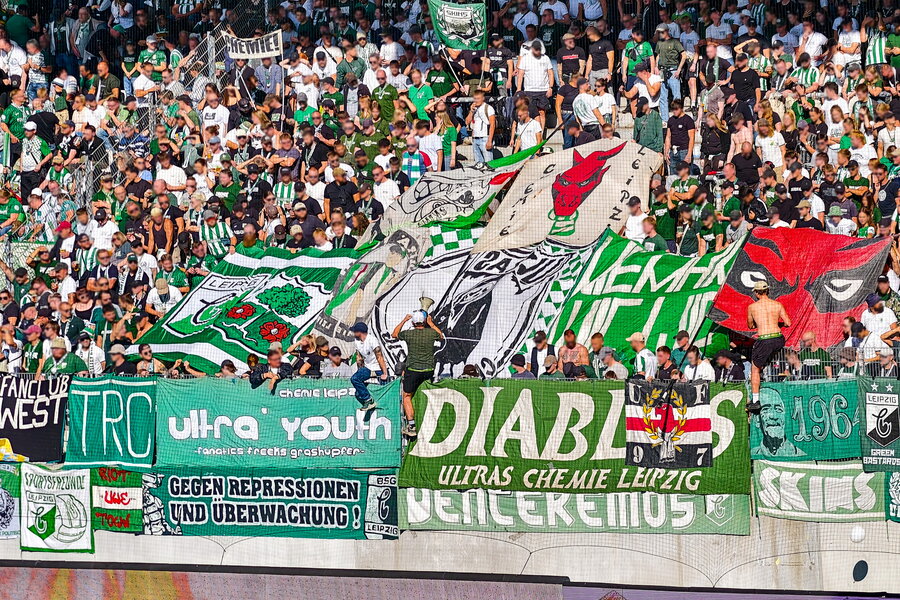 FC Erzgebirge Aue – BSG Chemie Leipzig – Bild 27