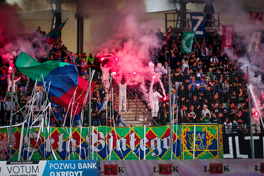 Miedź Legnica – Ruch Chorzów – Bild 7