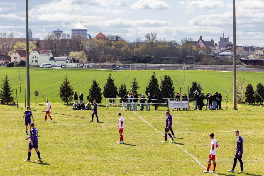SpG Röderau-Bobersen / Gohlis / Kreinitz U19 – TuS Weinböhla U19 – Bild 4