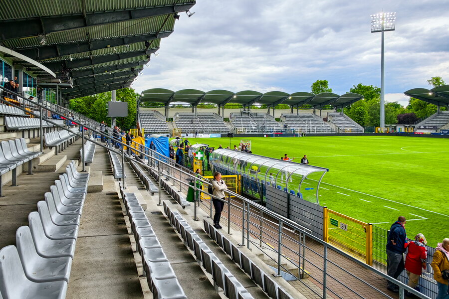 Miedź Legnica – Ruch Chorzów – Bild 54