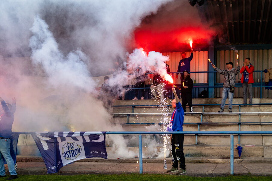 FK Ostrov – FC Slavia Karlovy Vary – Bild 10